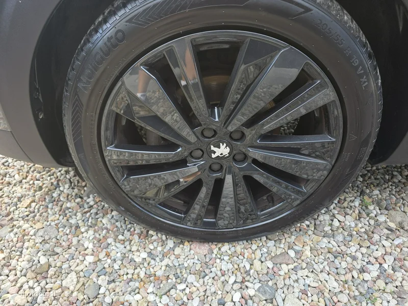 Peugeot 5008 21