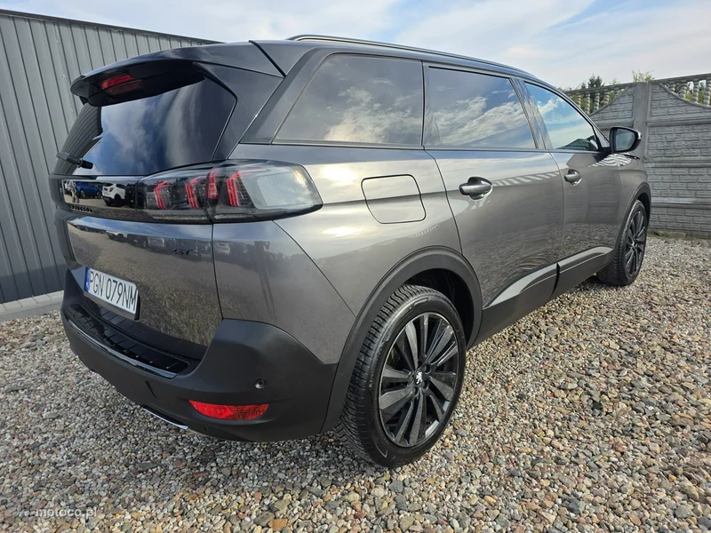 Peugeot 5008 4
