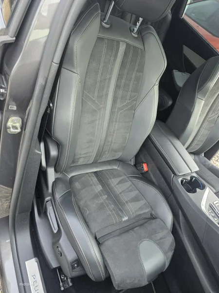 Peugeot 5008 52