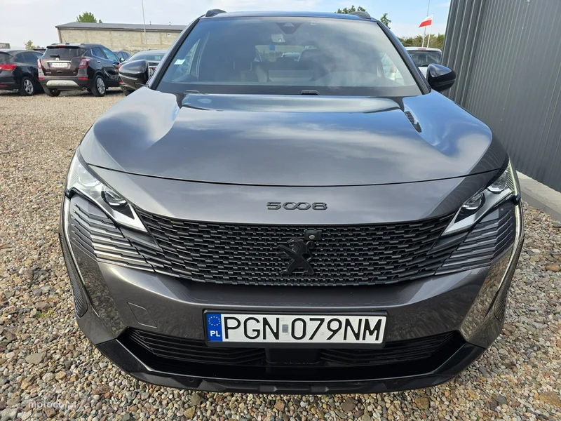 Peugeot 5008 8