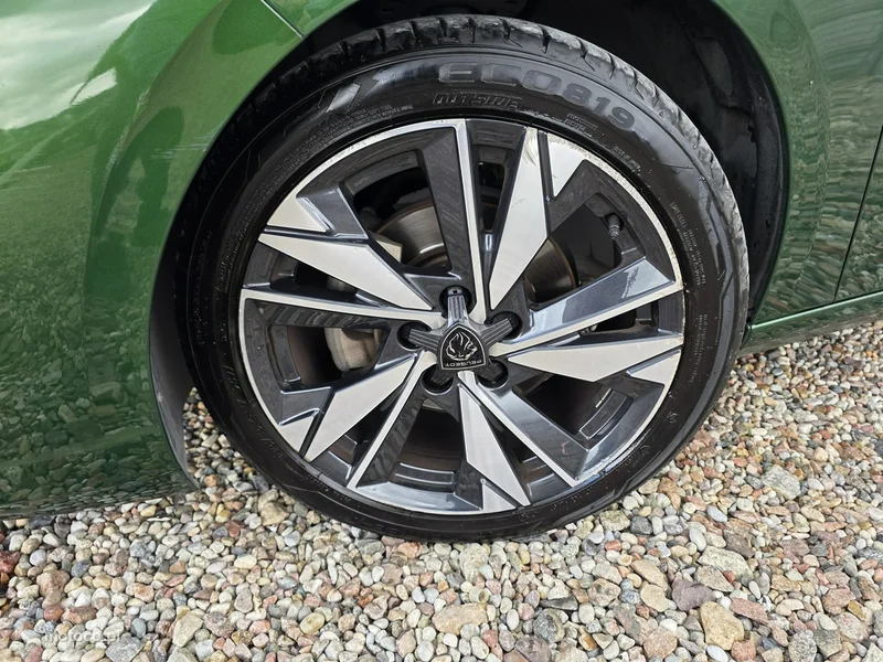 Peugeot 308 4
