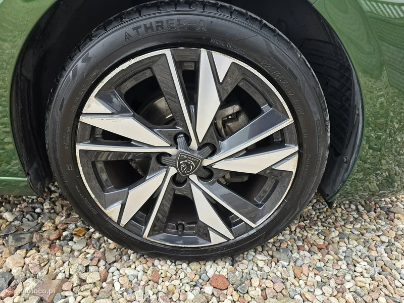 Peugeot 308 42