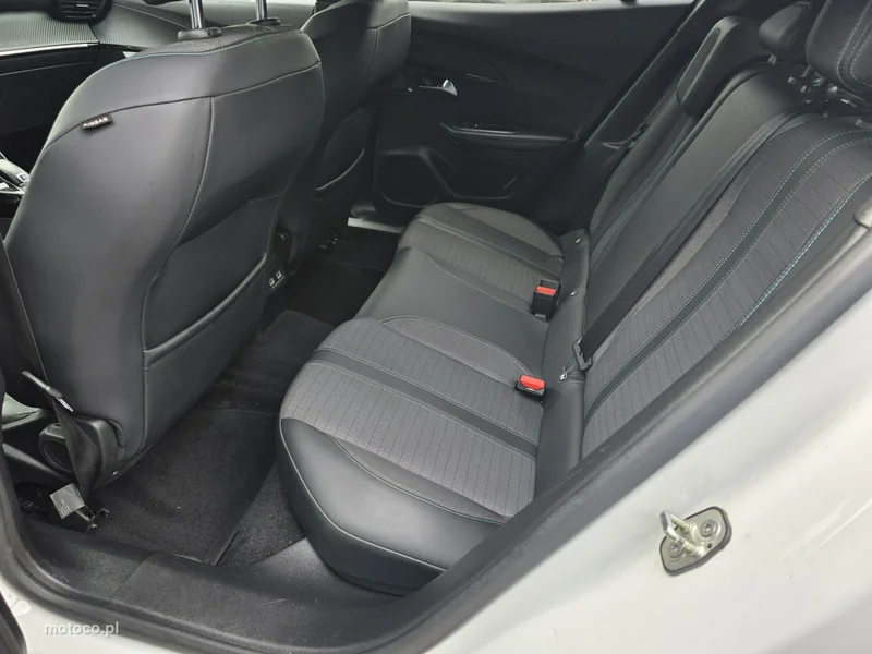 Peugeot 2008 17