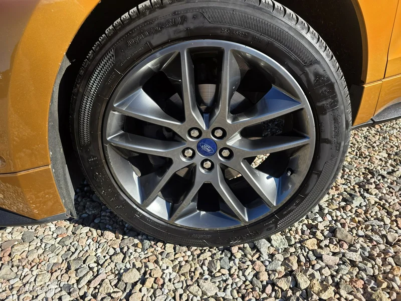 Ford Edge 5