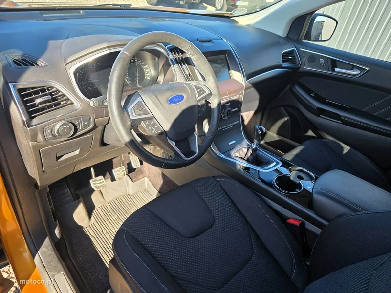 Ford Edge 6