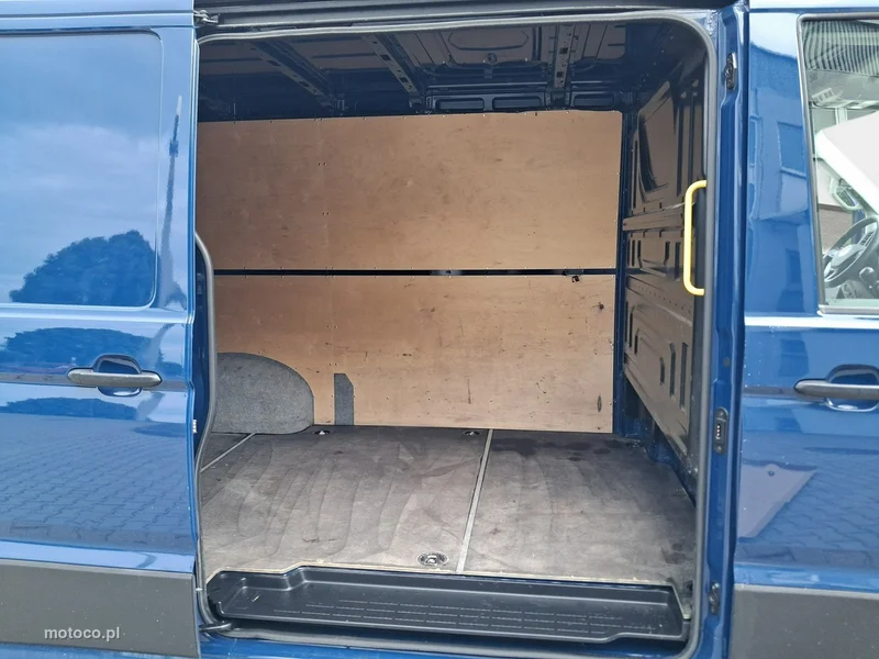 Volkswagen Crafter 12
