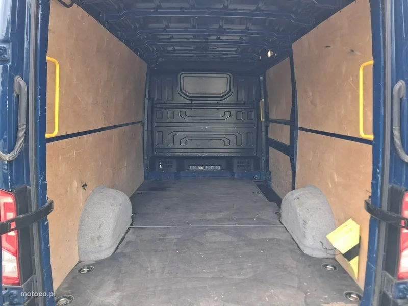 Volkswagen Crafter 13