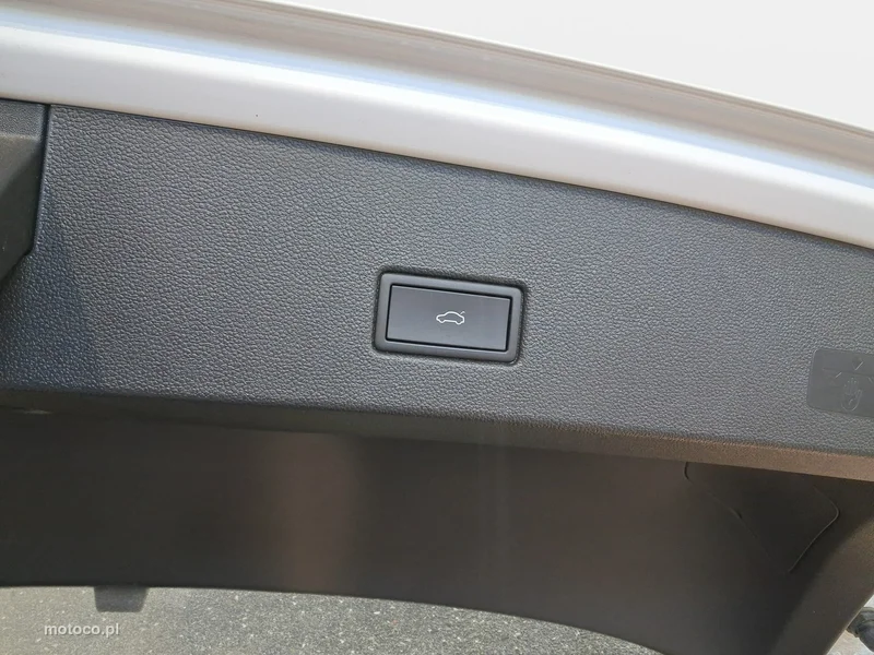 Volkswagen T-Roc A1 12