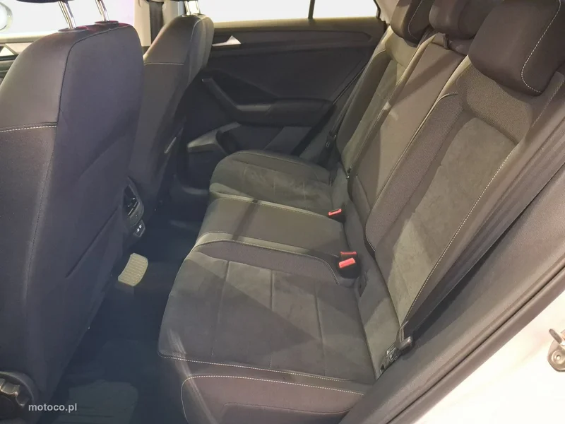 Volkswagen T-Roc A1 10
