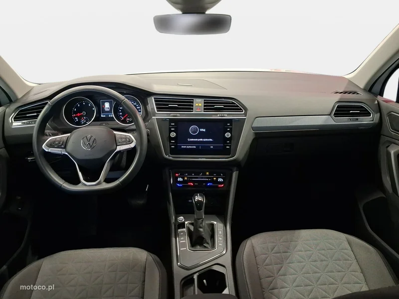 Volkswagen Tiguan AD 15
