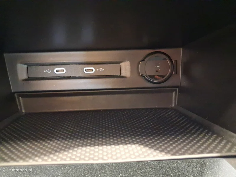 Volkswagen Tiguan AD 33