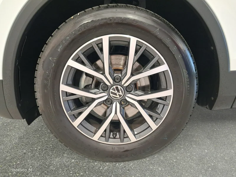 Volkswagen Tiguan AD 10