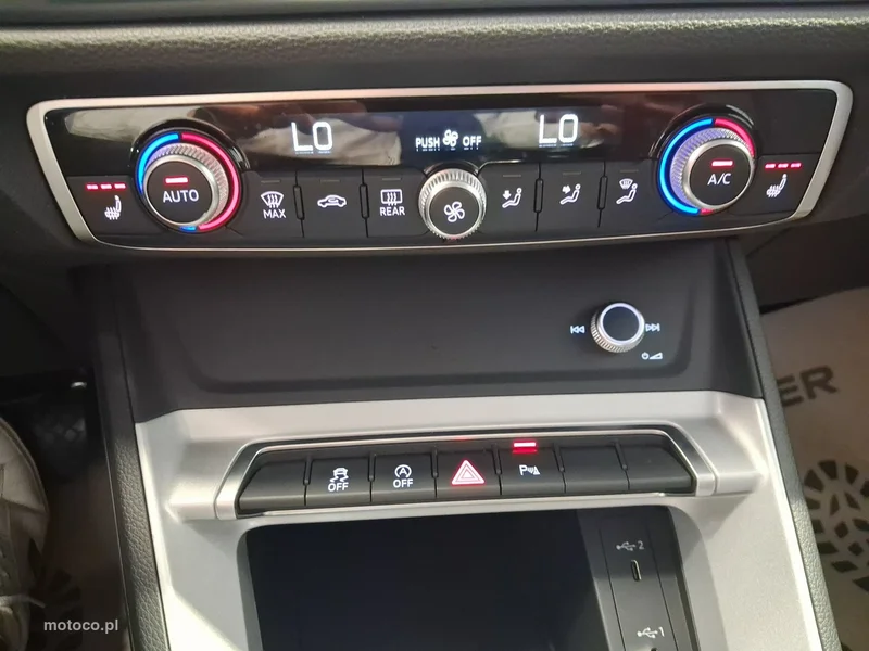 Audi Q3 F3 29