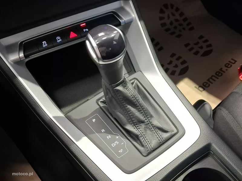 Audi Q3 F3 30