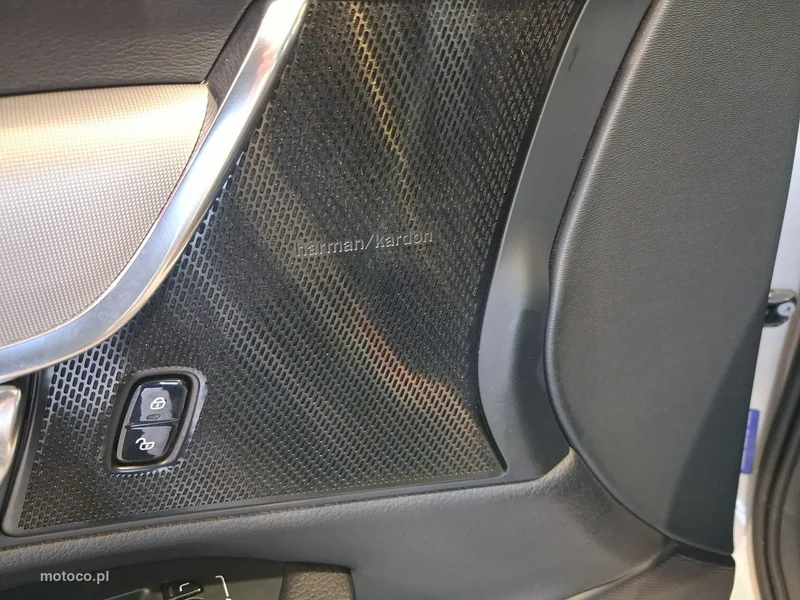 Volvo S90 22
