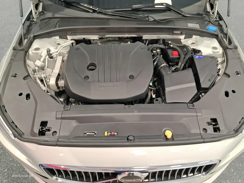 Volvo S90 24