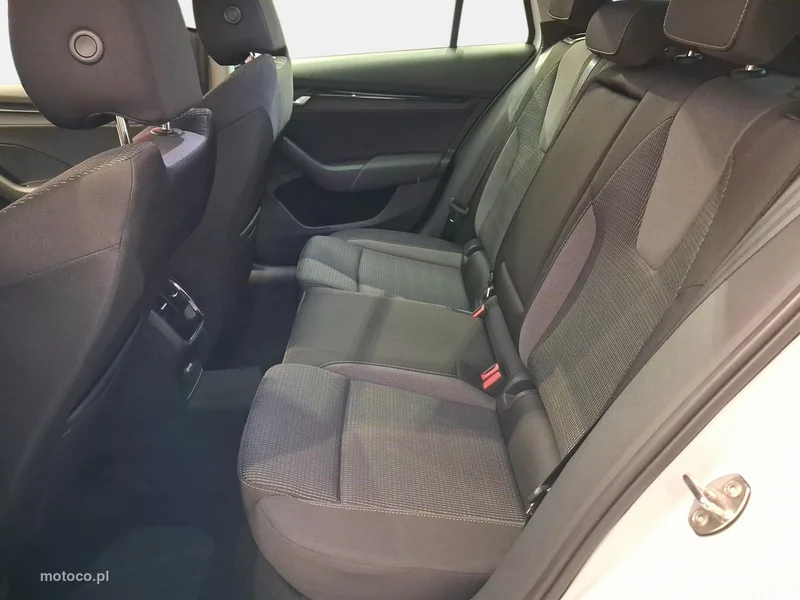 Skoda Octavia IV 10