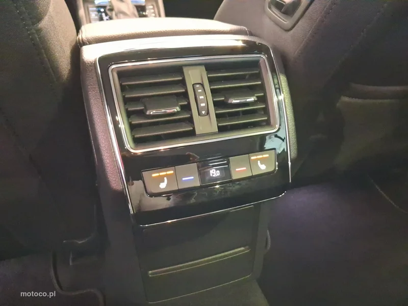 Skoda Superb III 12
