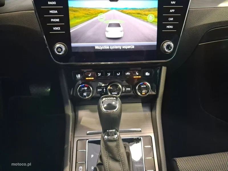 Skoda Superb III 22