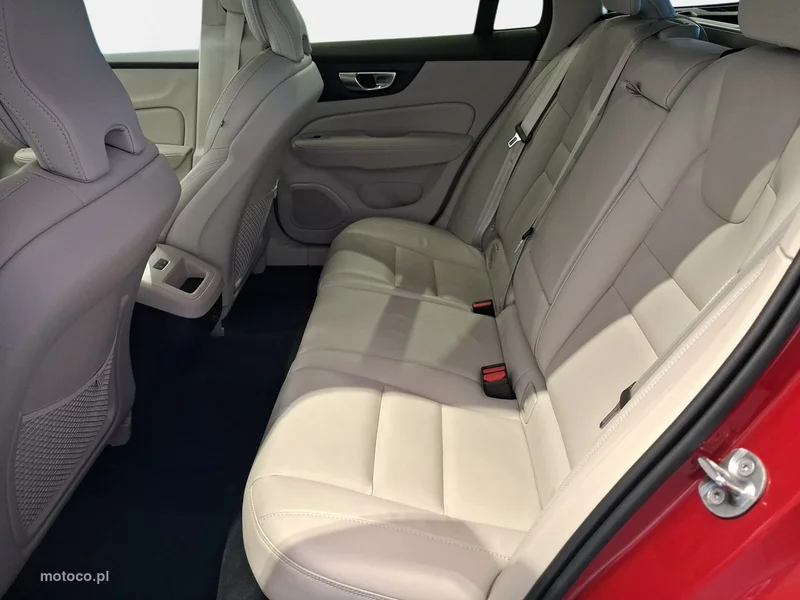 Volvo V60 11