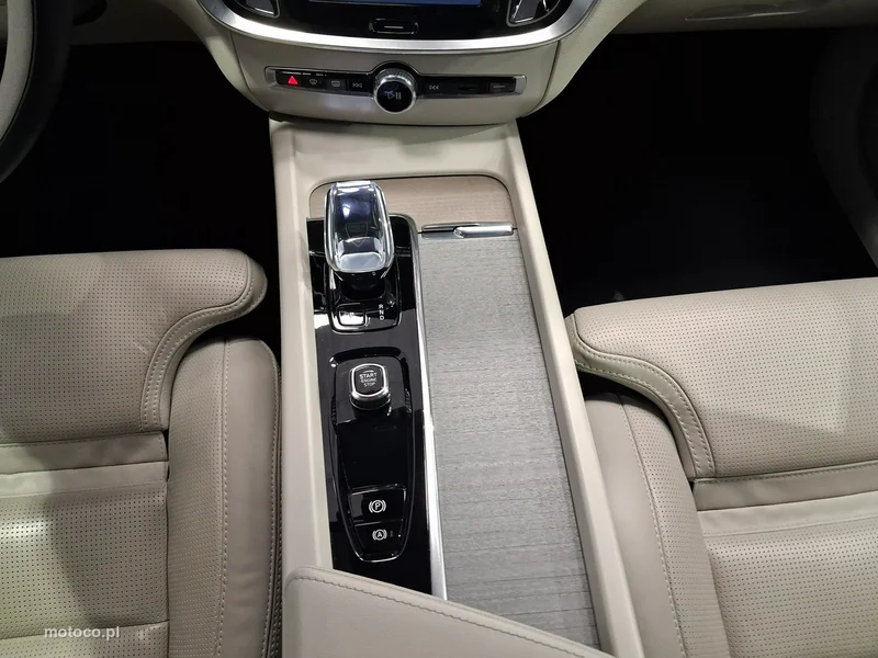 Volvo V60 24