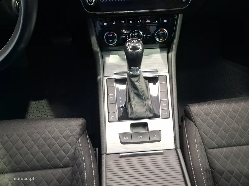 Skoda Superb III 16