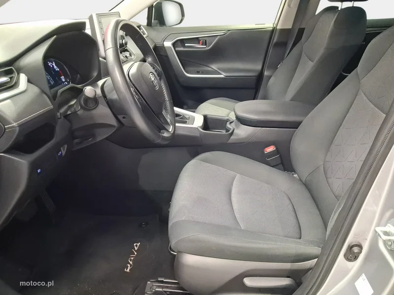 Toyota RAV 4 XA50 12