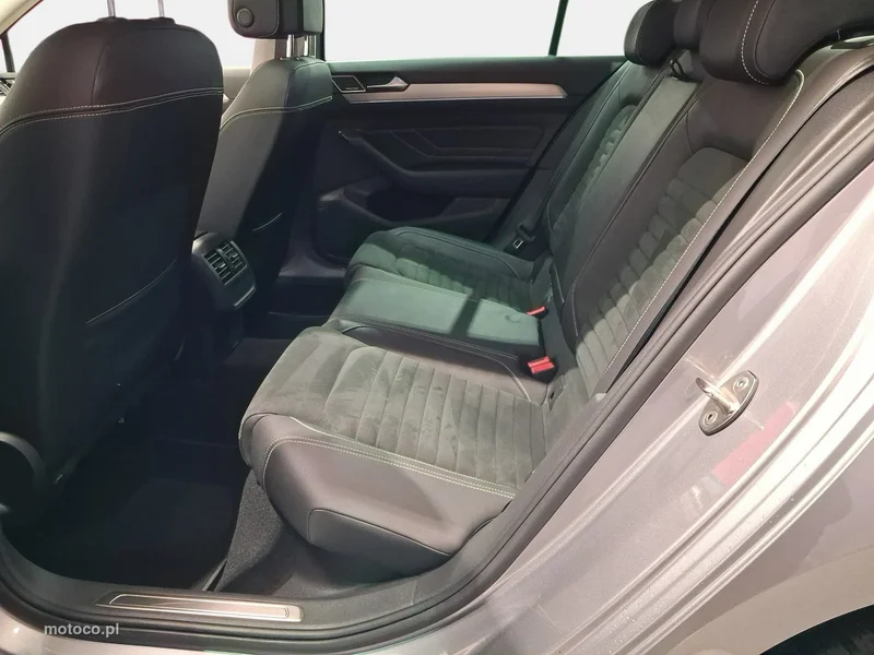 Volkswagen Passat B8 10