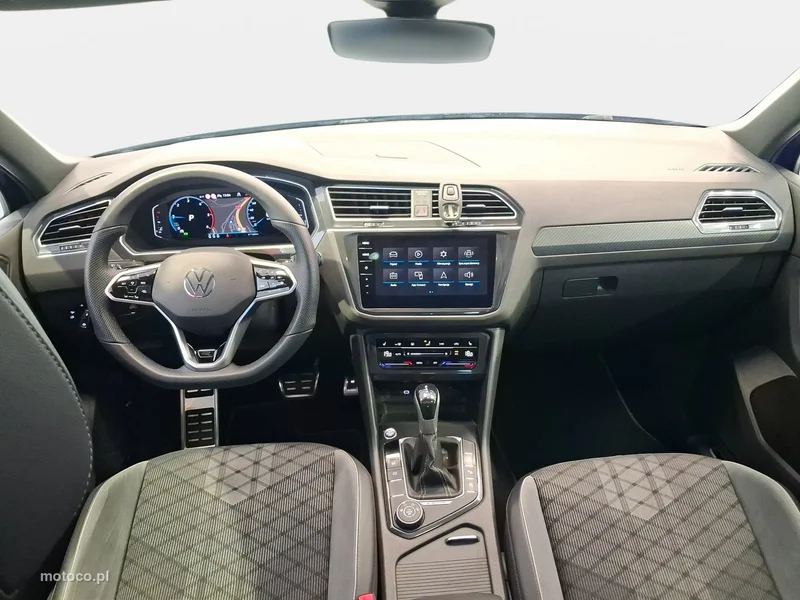 Volkswagen Tiguan AD 16