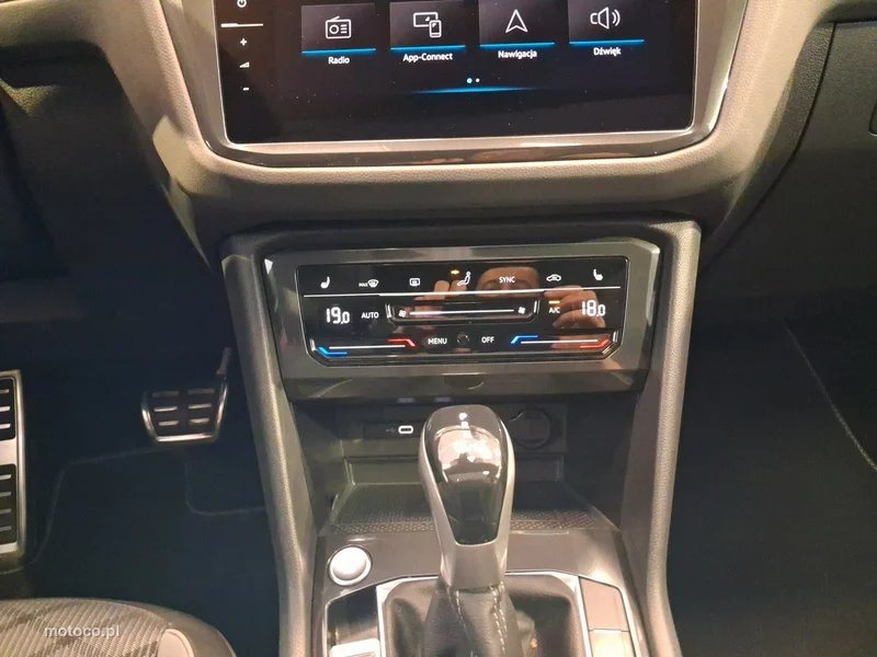 Volkswagen Tiguan AD 24