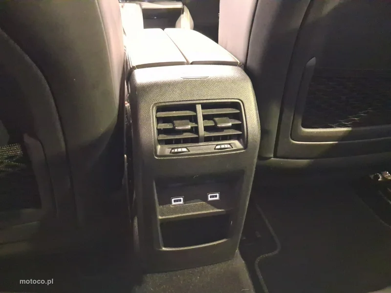 Peugeot 308 11