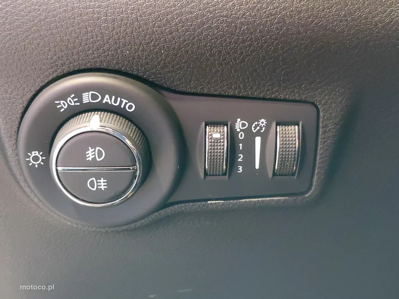 Jeep Compass 35