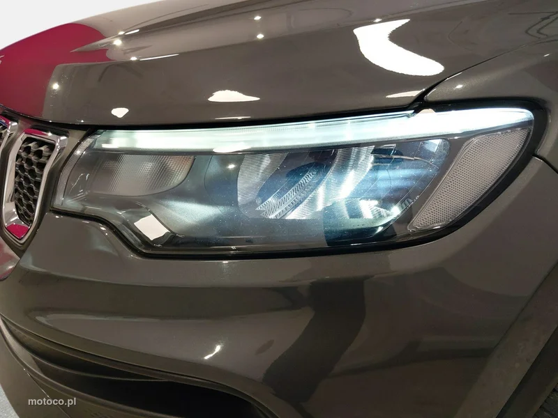Jeep Compass 9