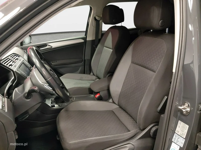 Volkswagen Tiguan AD 12