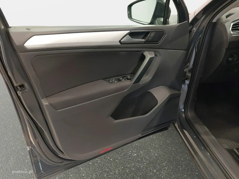 Volkswagen Tiguan AD 13