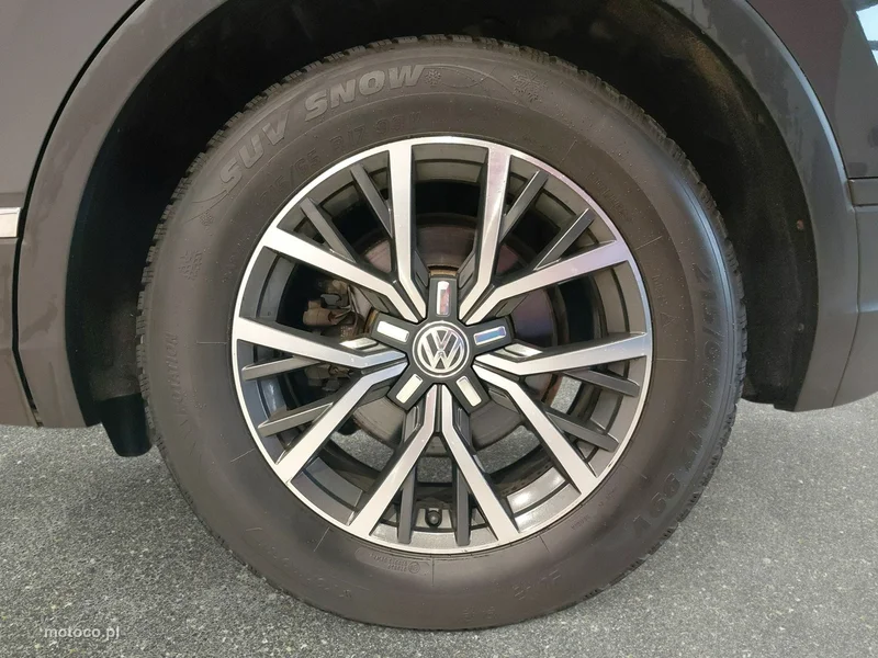 Volkswagen Tiguan AD 10