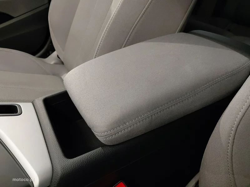 Audi A4 B9 37