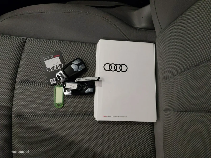 Audi A4 B9 40
