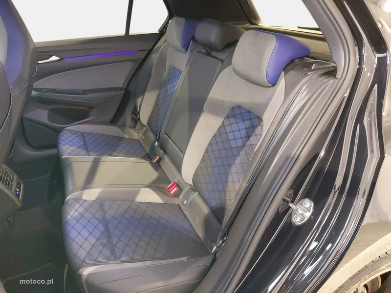 Volkswagen Golf VIII 14