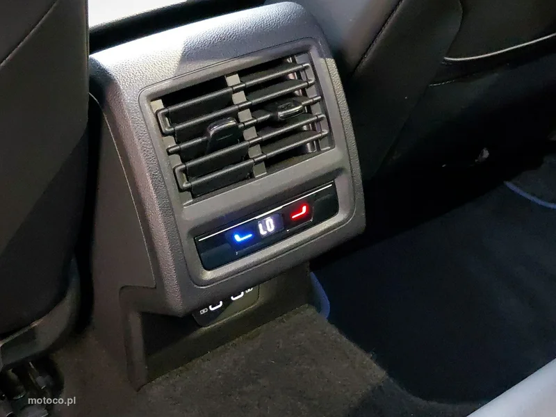 Volkswagen Golf VIII 15