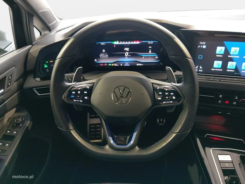 Volkswagen Golf VIII 17