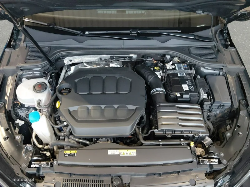 Volkswagen Golf VIII 38