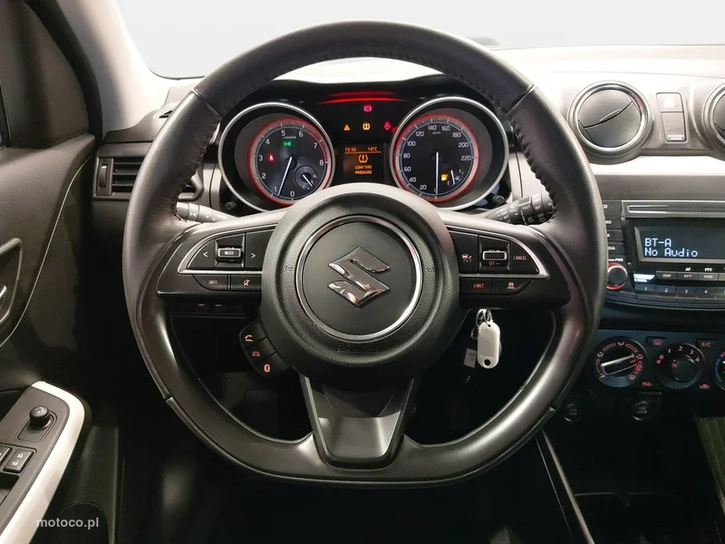 Suzuki Swift 17
