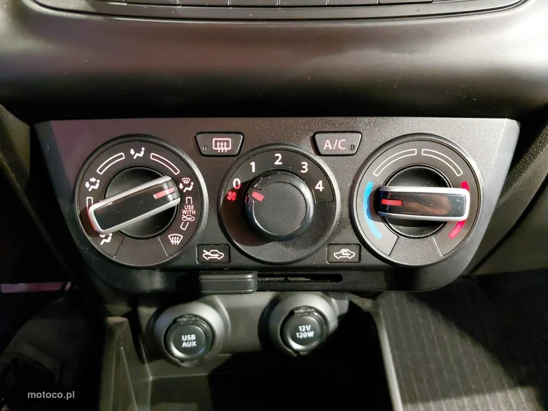 Suzuki Swift 27