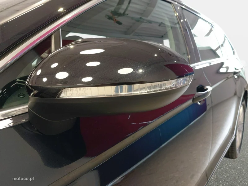 Volkswagen Passat Variant B8 10
