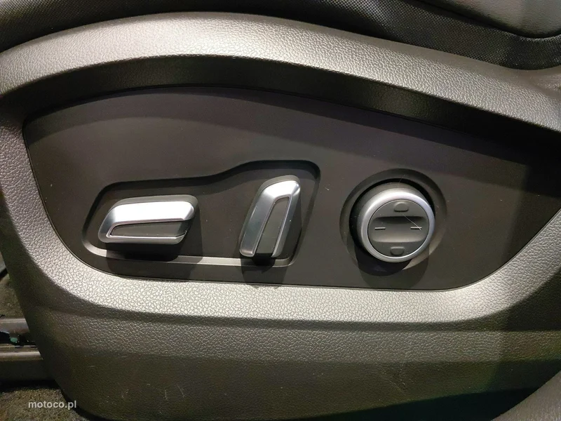 Chery Tiggo 8 14