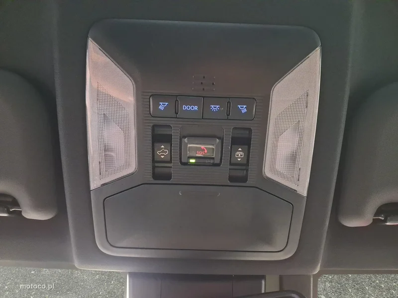 Toyota RAV 4 XA50 15