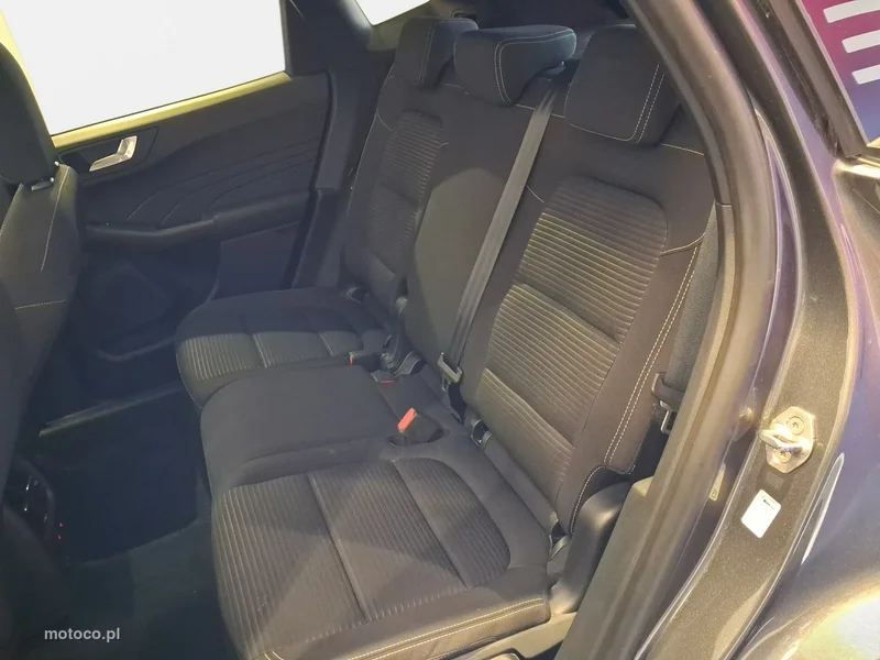 Ford Kuga III 11