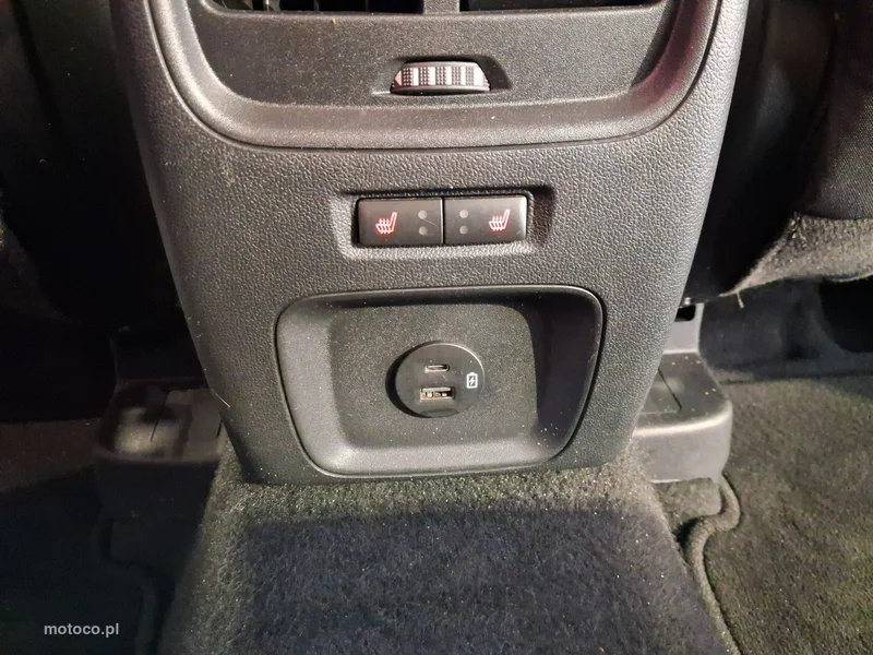 Ford Kuga III 13