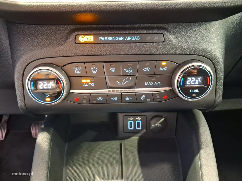Ford Kuga III 32